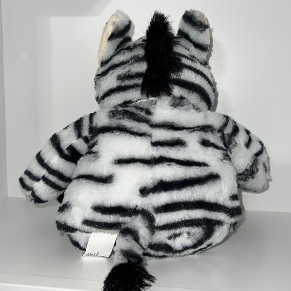 NWT snuggle zebra hottie microwaveable
packet infused with lavender - Picture 13 of 16